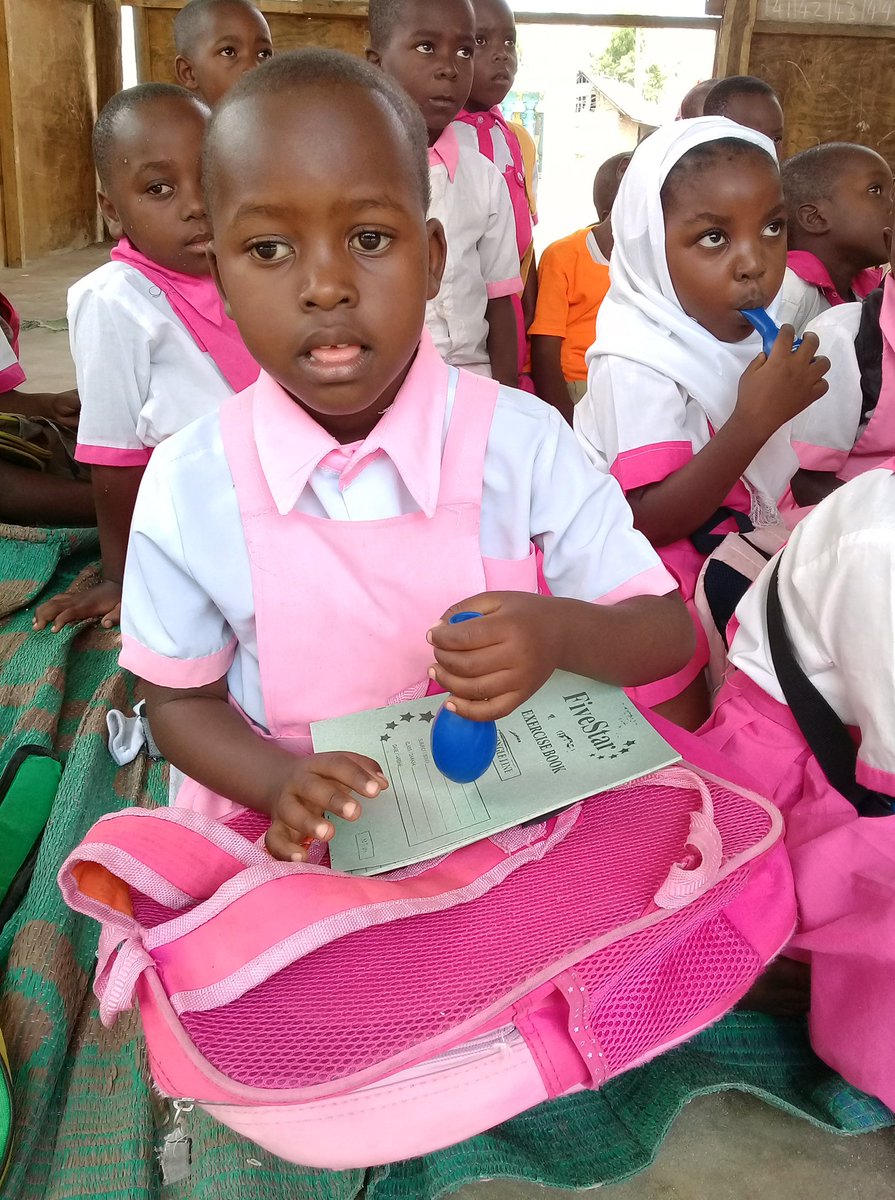 CVM_APAtanzania's tweet photo. #Bagamoyo Children Care Center in Nia Njema #Kindergarten #Students #School #education #Africa #Tanzania #prize #Balloon @CVM_AN @FOCSIV https://t.co/QL4IIPJMAt