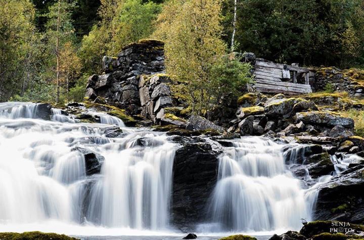 Pa_Vullum's tweet photo. #mostadmark #jernverket #FOSS #waterfall https://t.co/rHnPWpz7SL