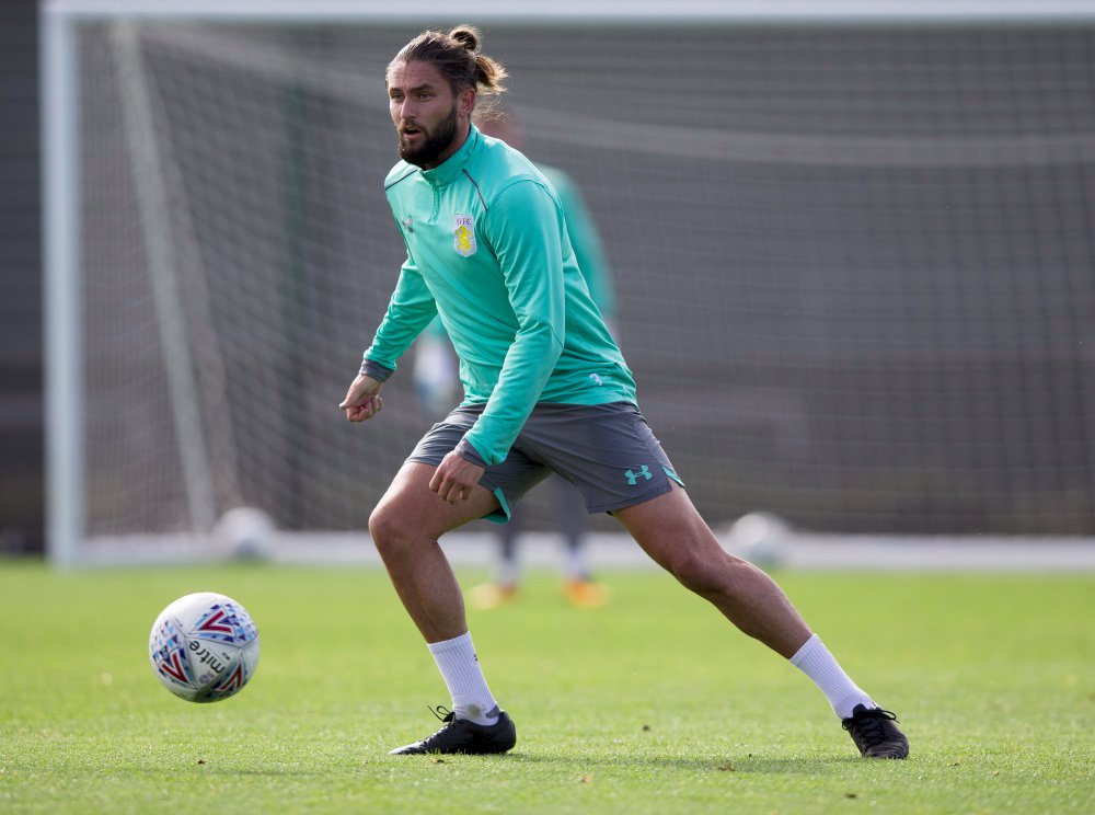 AVFCOfficial's tweet image. Injury update: @ScottHogan_9 should be available for #AVLFOR but @LansburyHenri doubtful…

#PartOfThePride #AVFC