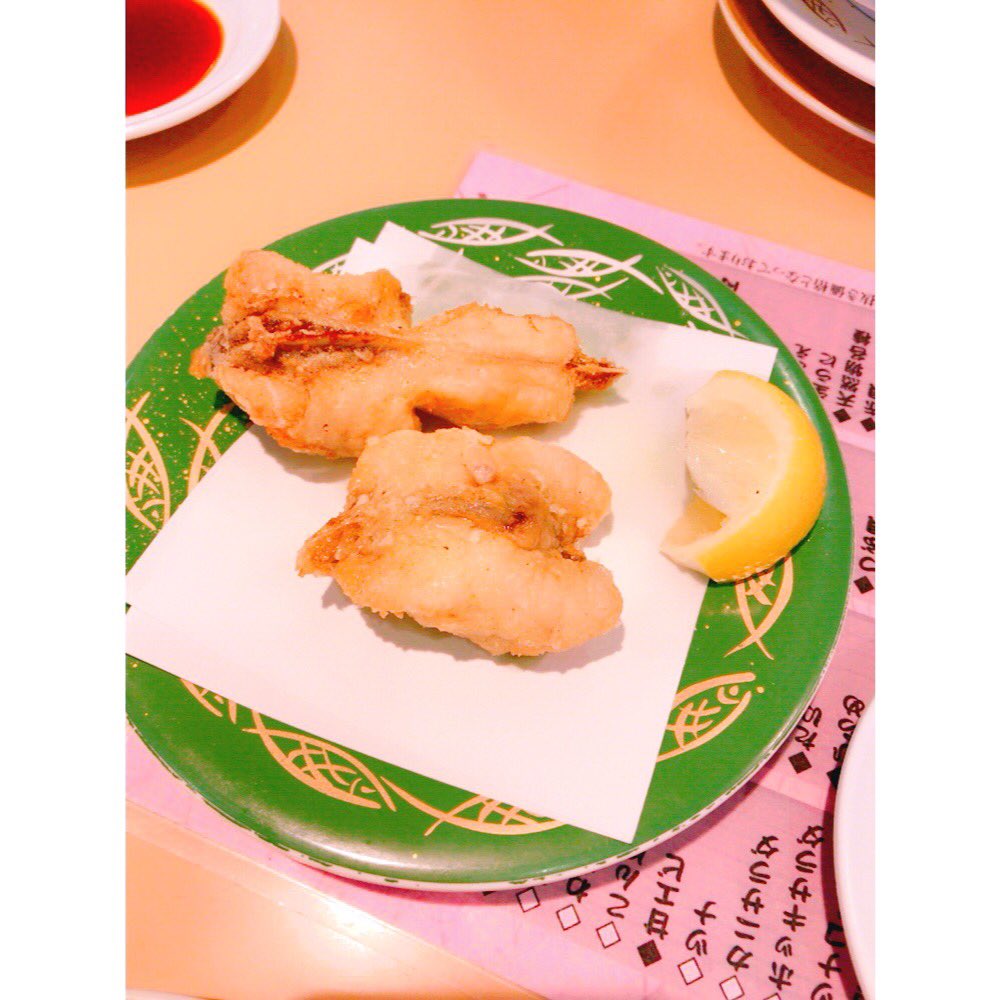 rarasaki's tweet photo. 撮影終了‼️
さて、広島に帰る☺️✨
こないだ御馳走になった、
中トロとふぐの唐揚げ思い出しながら、、笑
これはお寿司好きにはたまりませんでしたわん。
絶品！！ https://t.co/NuW8esdiUB