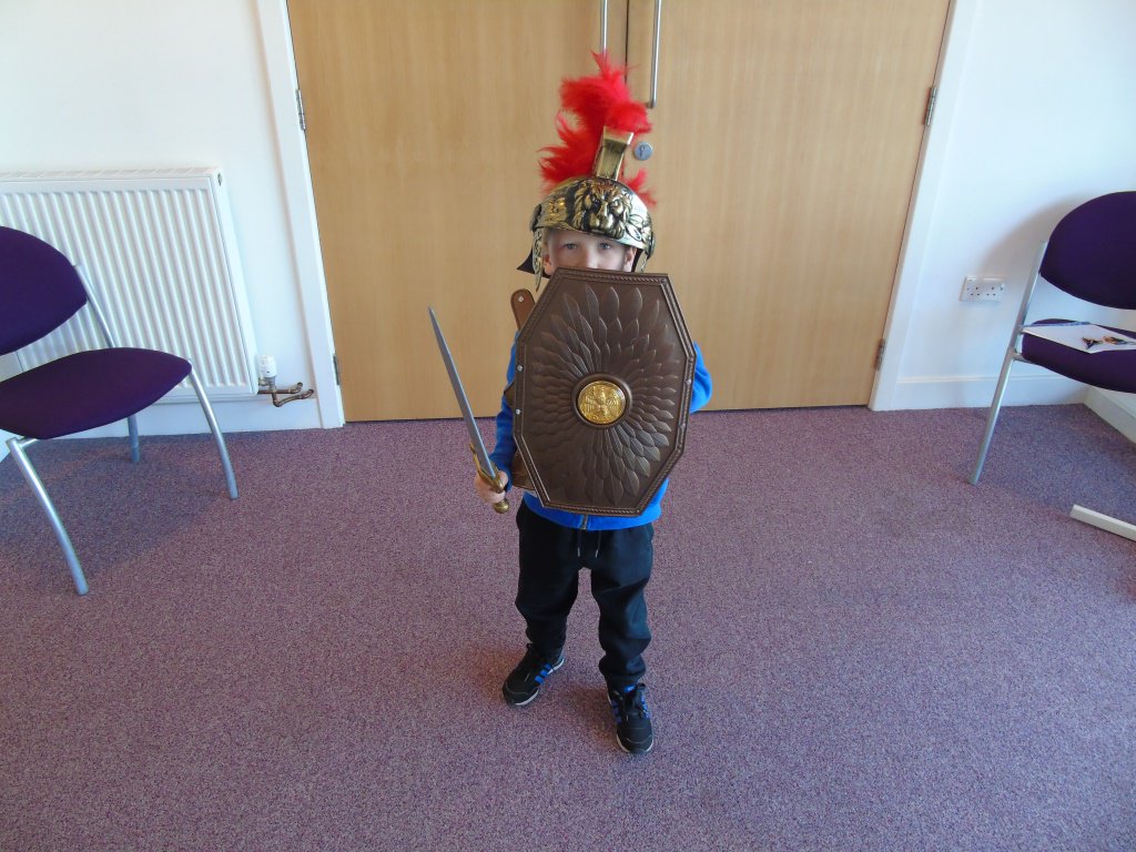 LibFalkirk's tweet photo. If you like the look of the activities then Bonnybridge Library will be running their own Roman story time and crafts on Saturday at 10.30. https://t.co/nKgRe65irK