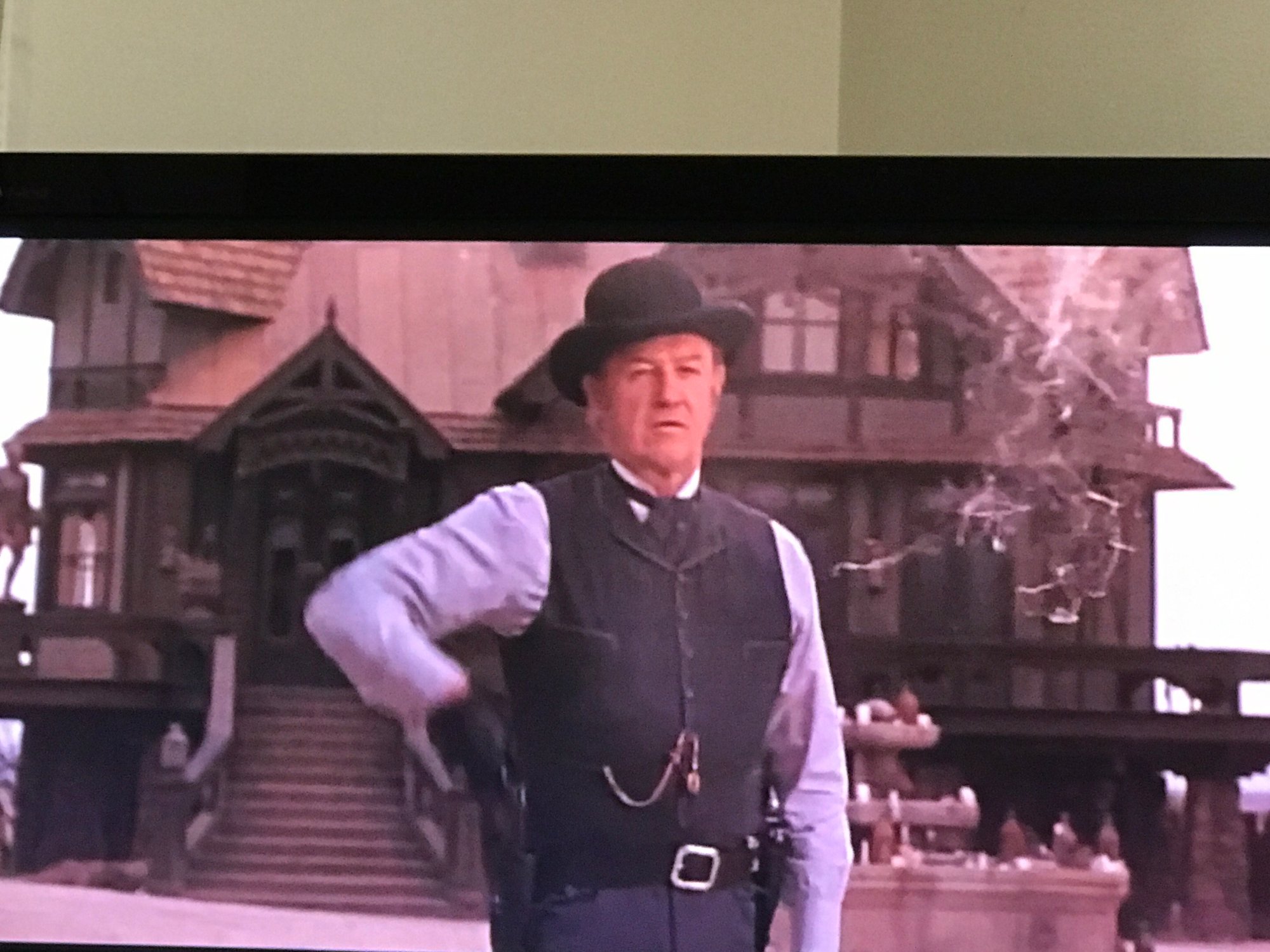 ビューティーデヴァイセス クイック Amp デッド ジーン ハックマンがさあ ほんとに凄腕にしか見えないのよ ホルスターの位置めっちゃ高いのも凄いよね T Co Ubs9yvdomb Twitter