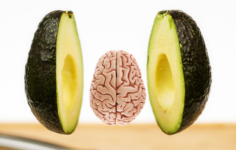 MensHealthMag's tweet image. How eating avocados may help slow down your brain's aging: spr.ly/601982ozS