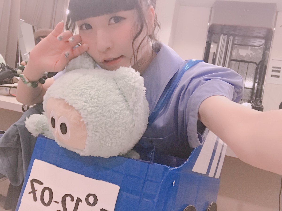 moguri_moguriri's tweet photo. でヲタ歴2年目😄👏✨
これからもでんぱ組.incを推し続けます😛👍💕
ライブに行ったことなく、グッズを集めたりしているだけのにわかですが、仲良くしてください🌼💕
◎JK2👧🏻✌
◎愛知🚗💨
◎ピンキー寄りの箱推し🐼💙

#でんぱの力で繋がりたい 
#でヲタさんと繋がりたい https://t.co/C1bBxcOc6Z