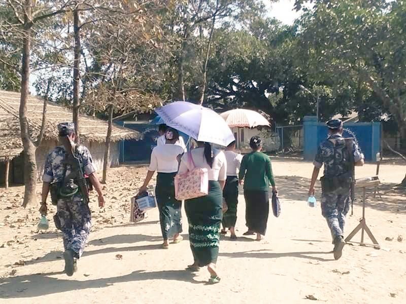 Reality in #Rakhine, School Teachers with Guards. #ARSA and #Bengali_Terrorist can make Attack on school and children any time.
<a href="/UN/">United Nations</a>
<a href="/UNOCHA/">UN Humanitarian</a>