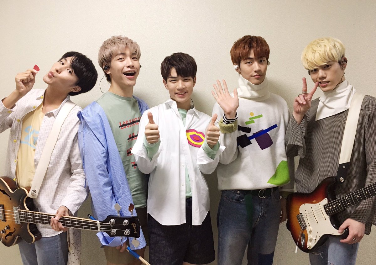 NFlyingofficial's tweet image. 오늘도 역시나 신나는 무대로 진짜가 나타났다 막방 완료!!
8주동안 함께 해준 엔피아 여러분 감사합니다👍
엔플라잉 커밍쑤우우운‼️
#엔플라잉 #NFlying #THEREALNFlying #진짜가나타났다 😮