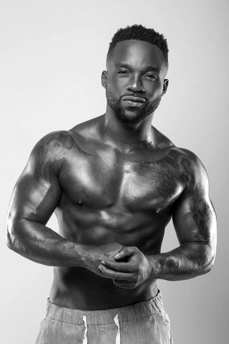 musicbox_ng's tweet photo. BRB. Listening to #BowForYou @Iyanya π
π₯
Watch- https://t.co/YUo3ZkUsFT
#Dobox #MusicVideo #afrobeats https://t.co/fAmEcVYtG1
