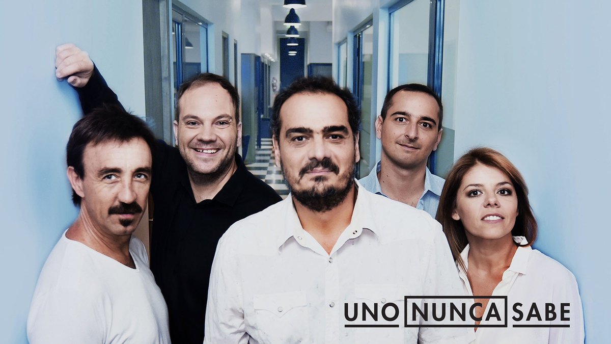#BuenViernes 📻 Ya estamos con #UnoNuncaSabe la primera mañana  de MDZ Radio con <a href="/majarce2/">Marcelo Arce</a> <a href="/MarianoBustos_/">Mariano Bustos</a>  y <a href="/CrisRod511/">Cristina Rodríguez</a> 🙌