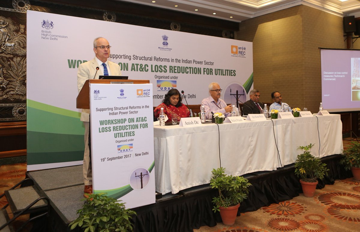 UDAY_PowerIndia's tweet photo. @DFID_UK India Head Mr.Gavin McGillivray underscored transformations of Indian Power Sector in last 35 yrs &amp; appreciated plans for future https://t.co/xnmMGOQadq