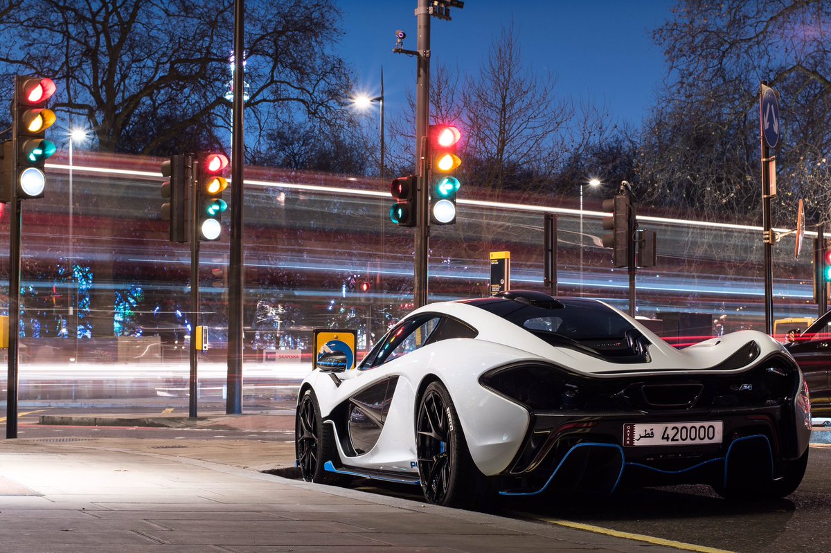 Productions_TS's tweet photo. Found this photo I took of a P1 at night in London late last year #mclaren #p1 https://t.co/wsjVgSqKh1