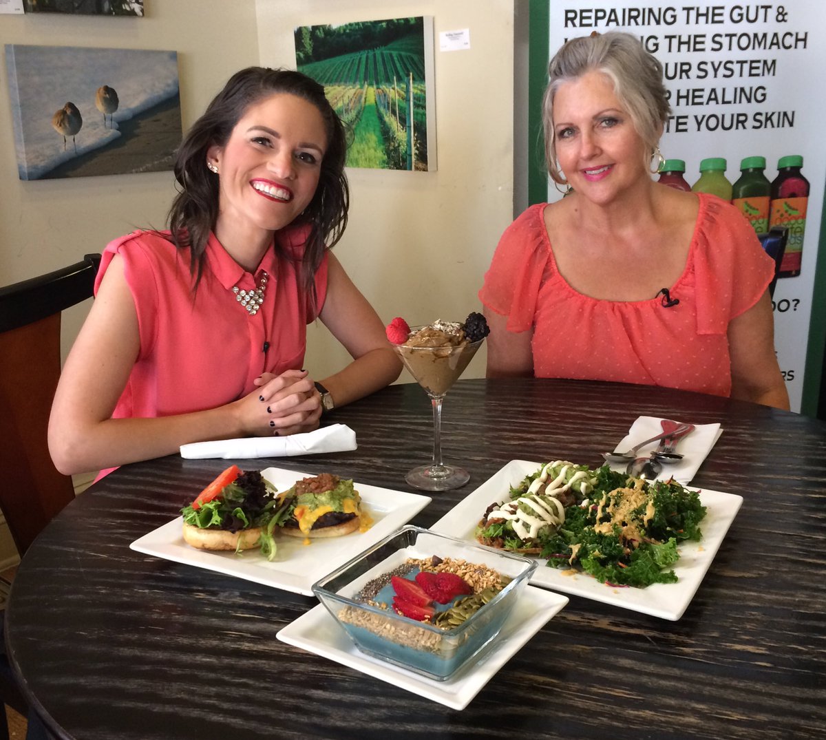nataliegparsons's tweet photo. When you and #TheGoodLifeCafe co-owner match! We be styling... #foodfriday @wachfox https://t.co/VCyhO8TINB