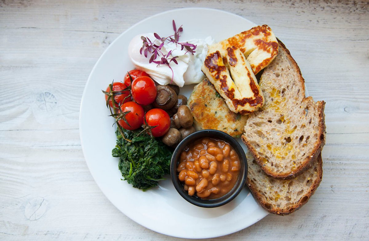 Eat brunch <a href="/wearethebach/">The Bach</a>. They whip up a mean veggie fry: 
bit.ly/2n6RjW0 🍳 🍳🍳