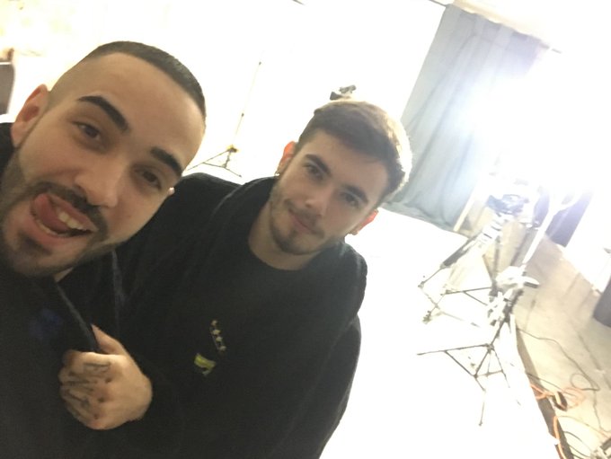 Starting our shoot! ??? https://t.co/OEOUFCUWTA