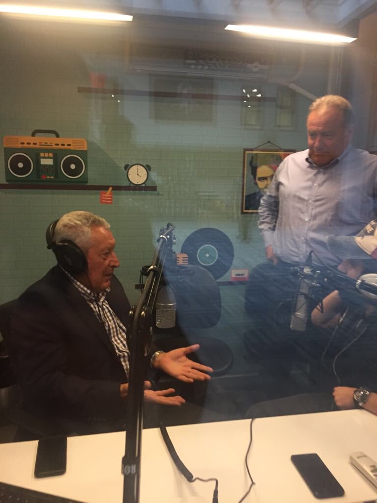 BauRadyo's tweet photo. BUEK başkanımız @EnverYucel  Radyomuzu ziyaret ederek bizleri çok mutlu etti. https://t.co/aSny6wVPz9