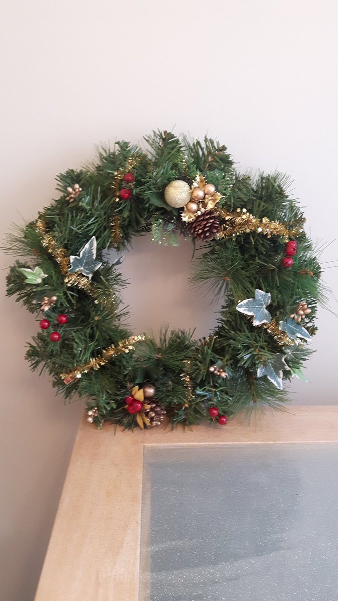 Another #Christmas #wreath to add to the 2017 collection 🎅