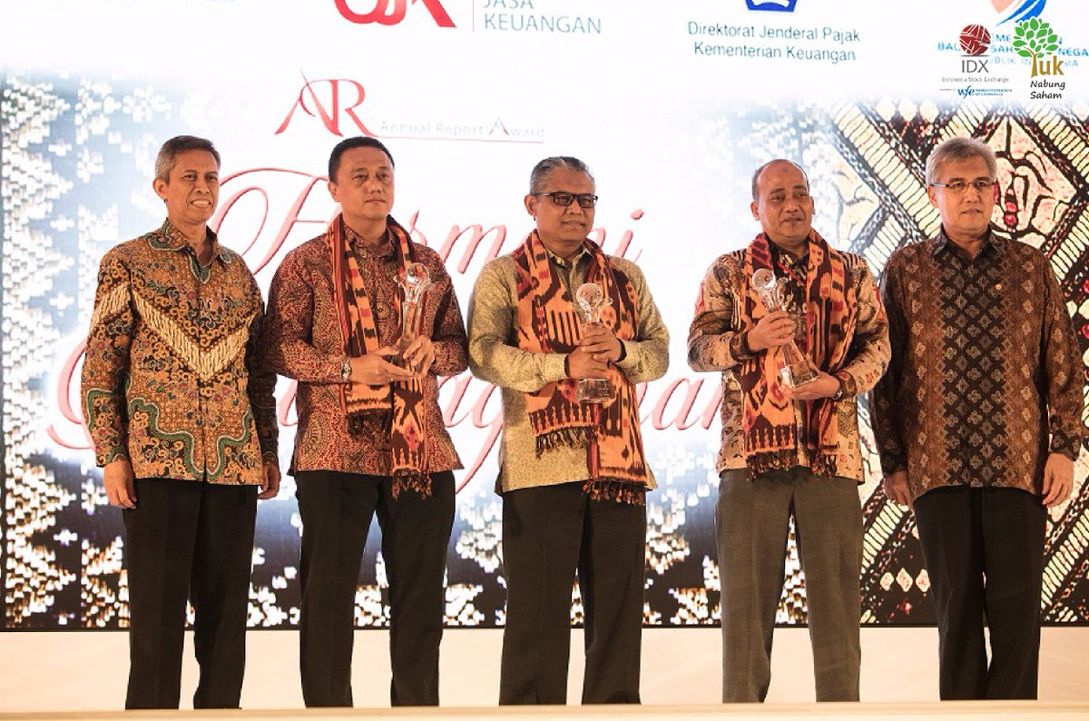 IDX_BEI's tweet photo. #ARA2016 Selamat kpd pemenang Kategori Dana Pensiun :
1. Dana Pensiun Telkom
2. Dana Pensiun Bank Mandiri
3. Dana Pensiun Perkebunan https://t.co/C2YuPUtwEf