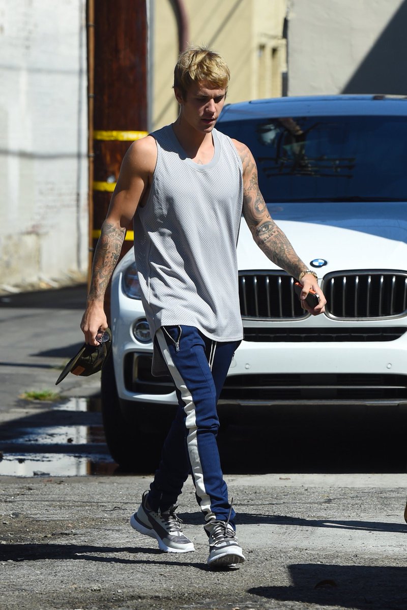 ً (@bestbieberlooks) on Twitter photo 