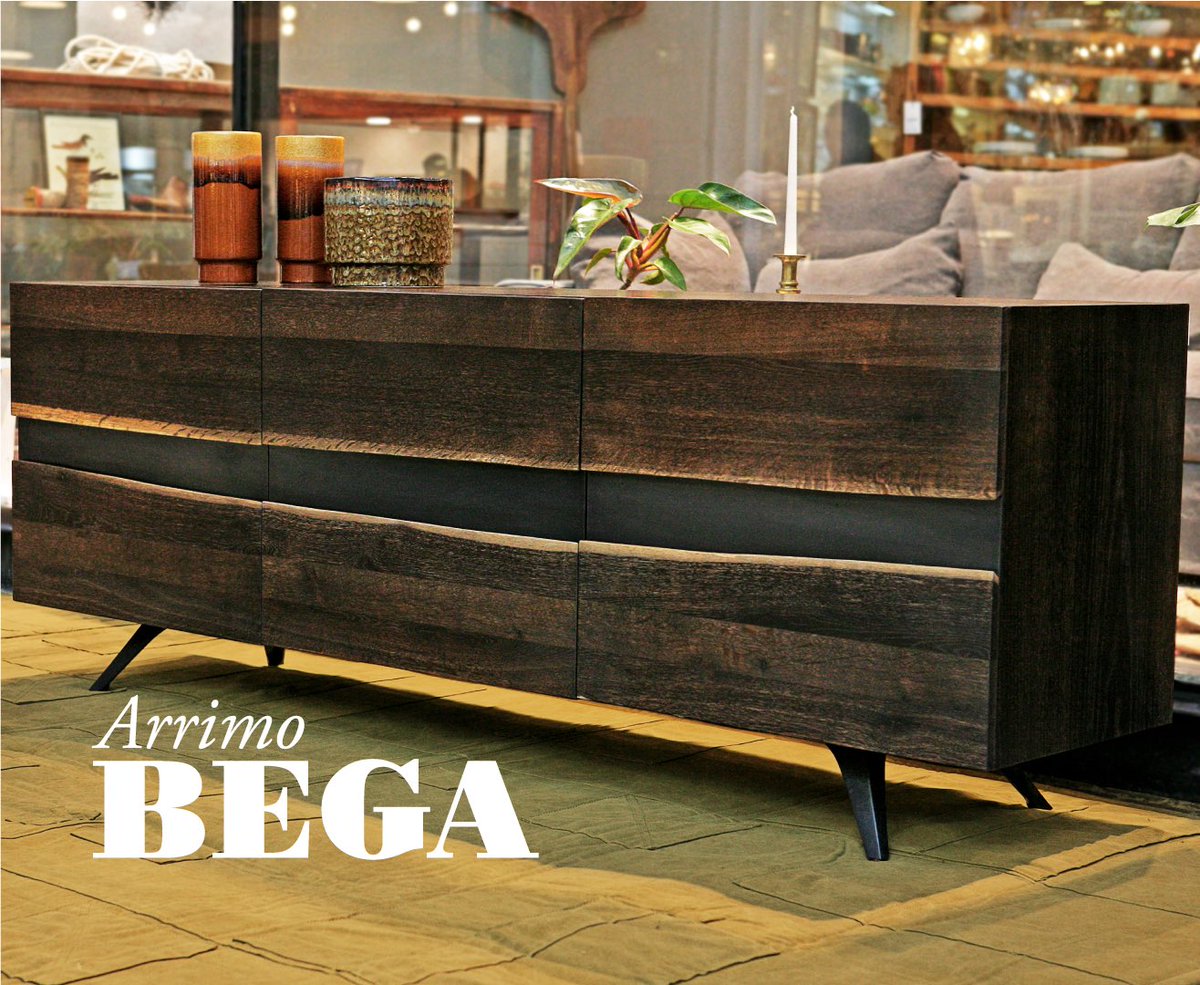 Arrimo Brooklyn Bega Horizontal, fabricado con tableros de Roble y acero reciclado. Valor $920.000
tpd.cl/producto/arrim…