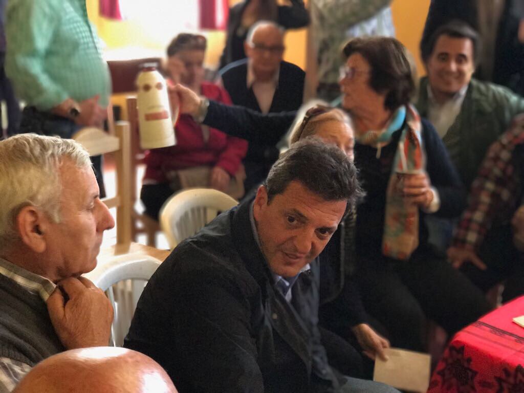 Comenzamos #1Día en Las Flores visitando el Centro de Jubilados "Renacer"