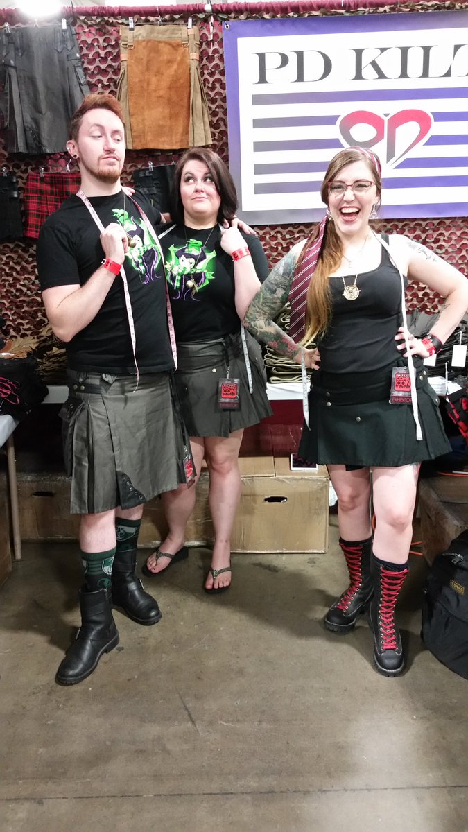 PDKILTS's tweet photo. COSPLAY at the booth! #PDKilts #KiltsEveryday  @slcomiccon https://t.co/d7ICG2odb6