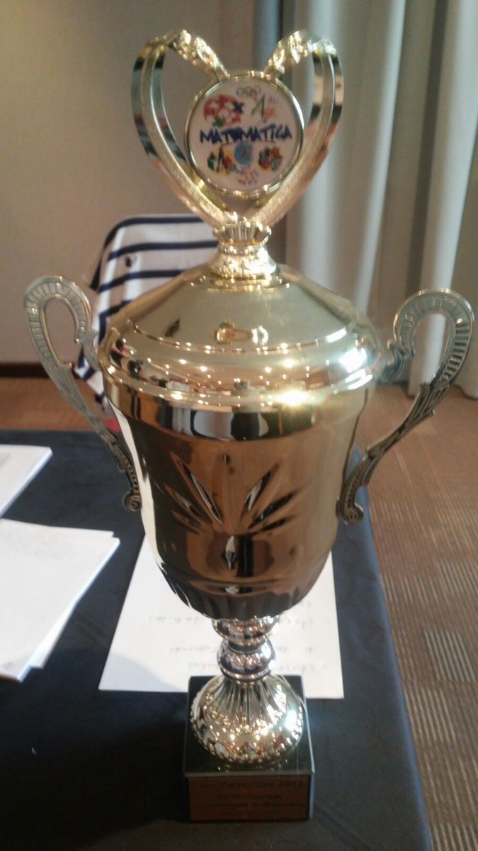🇺🇾Uruguay ganó Copa Puerto Rico en Ibero de Matemática por ser el país de mayor superación en el trienio. Más preparación da recompensa! 💪