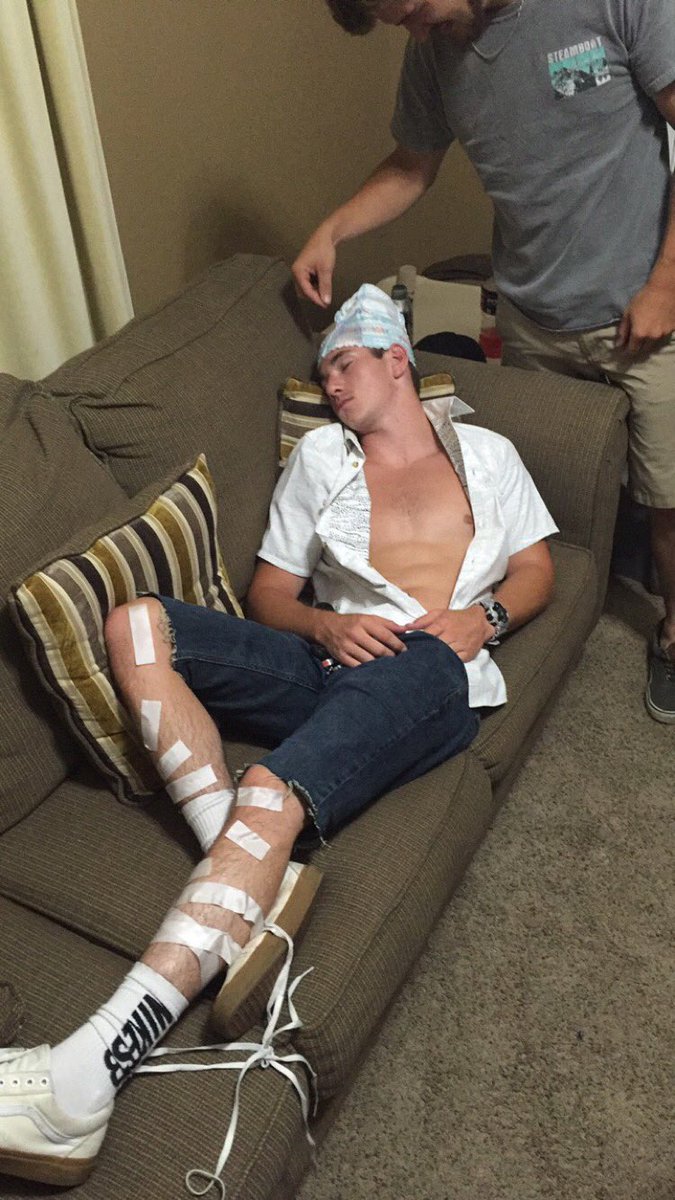 AustinGraves32's tweet photo. Happy birthday homie! Enjoy Vegas @calvinheenan https://t.co/5ViGlEfGWk