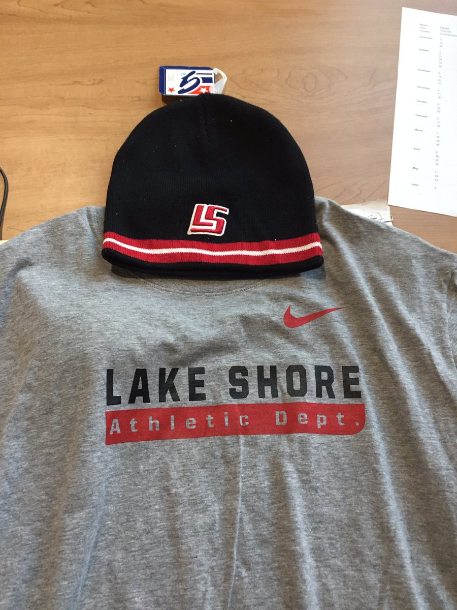 jhartley34's tweet image. @BrentCase1 will look so good in some Shorian gear @RMWynkoop @DrDiPonio @JanelleBross