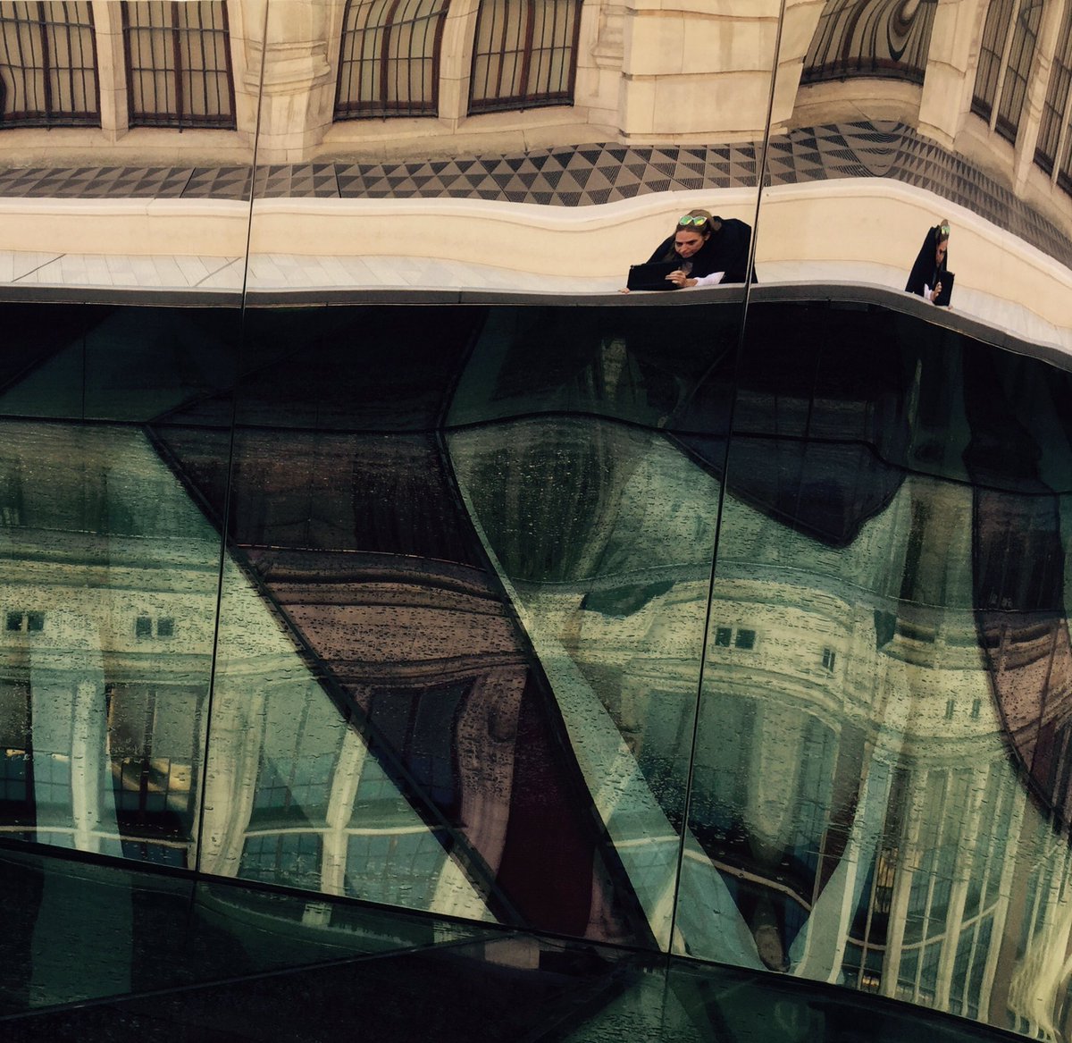 On the hunt at #LDF17  New entrance at the #VAM a TRIUMPH #👁👁#design #architecture #interiors #theeyeshaveit #London #londondesignfestival