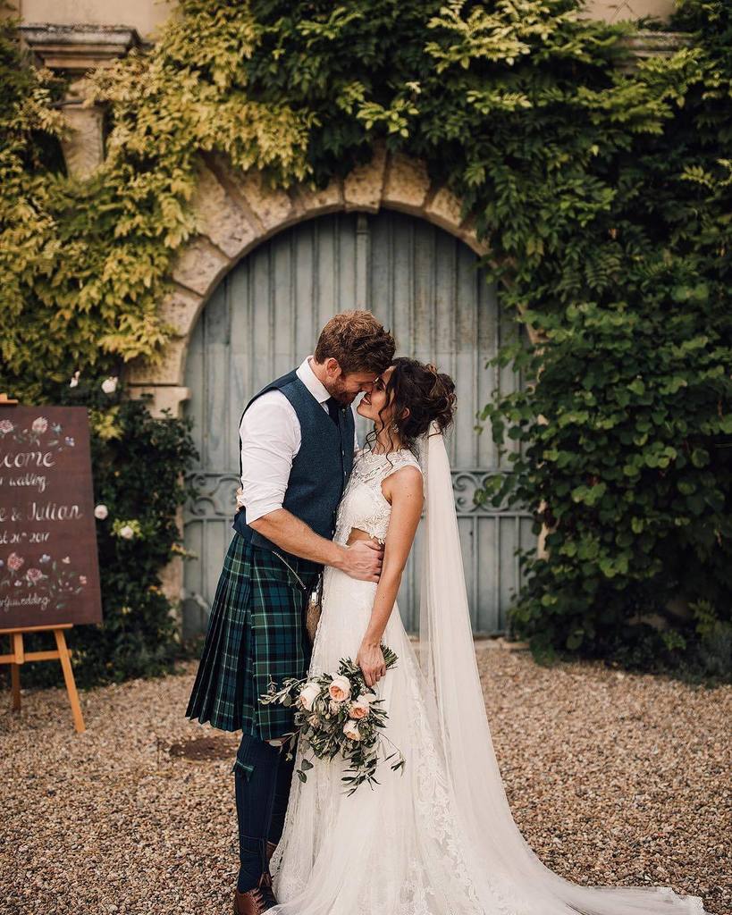 Uber-what?! Who cares?! <a href="/charlotte/">Charlotte</a>.hudders and Julian have hit the blog, link in profile ☝️
-
-
-
-
-
#lacewedding… ift.tt/2fF8StJ