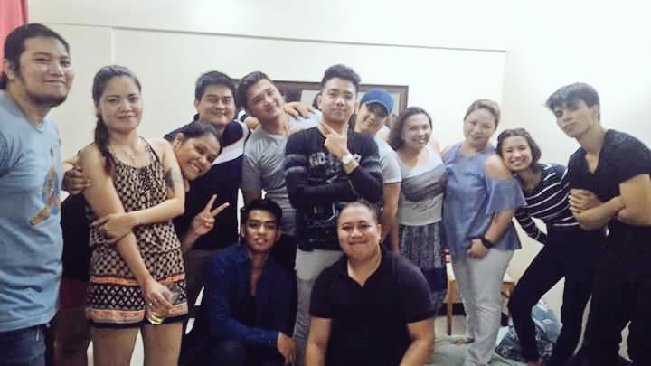 hicedwayne's tweet photo. Little team building..#kebabnight https://t.co/1ggdXuyjDr