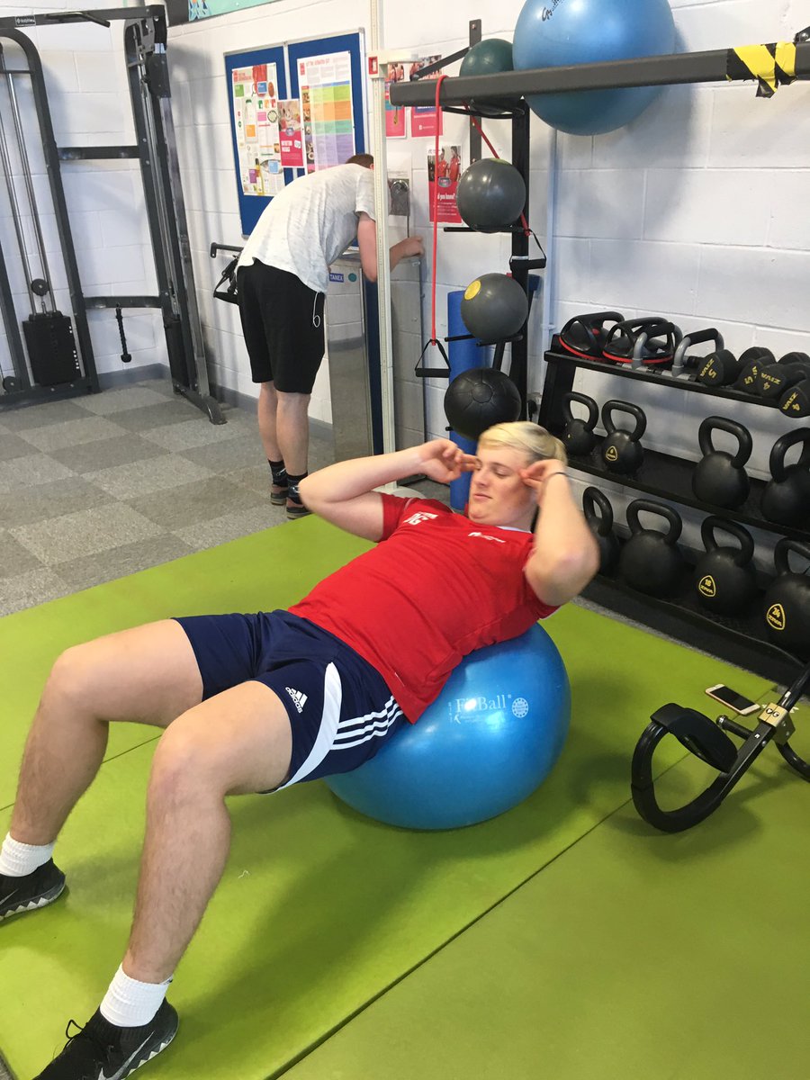 MateuszBos_PT's tweet photo. Quick core work out with @DecGolightlyPT #core #fitness #PT https://t.co/IUzsz2Ncia