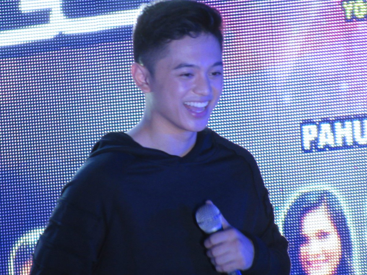 KimmyHolics's tweet photo. I miss you huhu ππππ Notice me please @VoiceTeensJer @JereBelaOFC @JereMazingOFC @JereBelaUpdates
#JEREBELAngSiargao #MartinJeremyCollab https://t.co/1j1KSIC7xS
