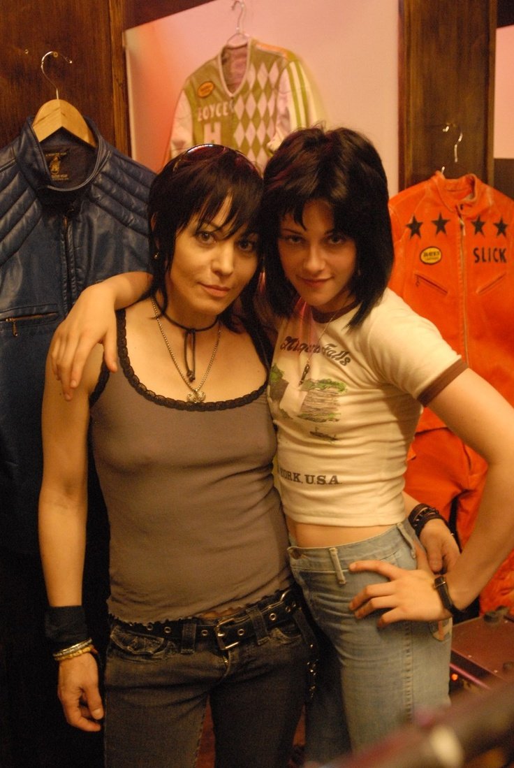 Happy birthday to Joan jett   