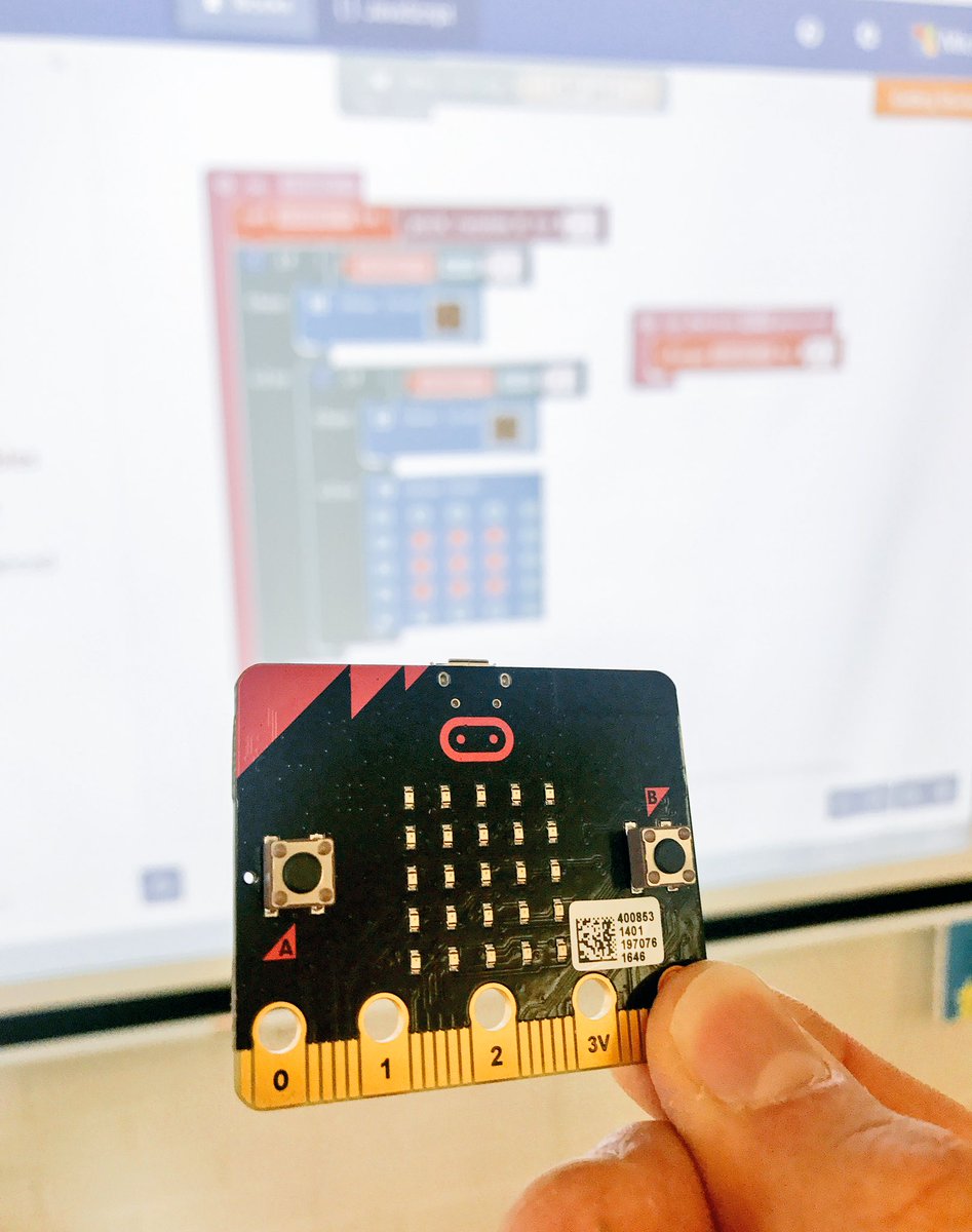 JanneKuronen's tweet photo. Let's code! #microbit #education #digiloikka #kajaani @Innokas_ https://t.co/YQcy6Kvy4i