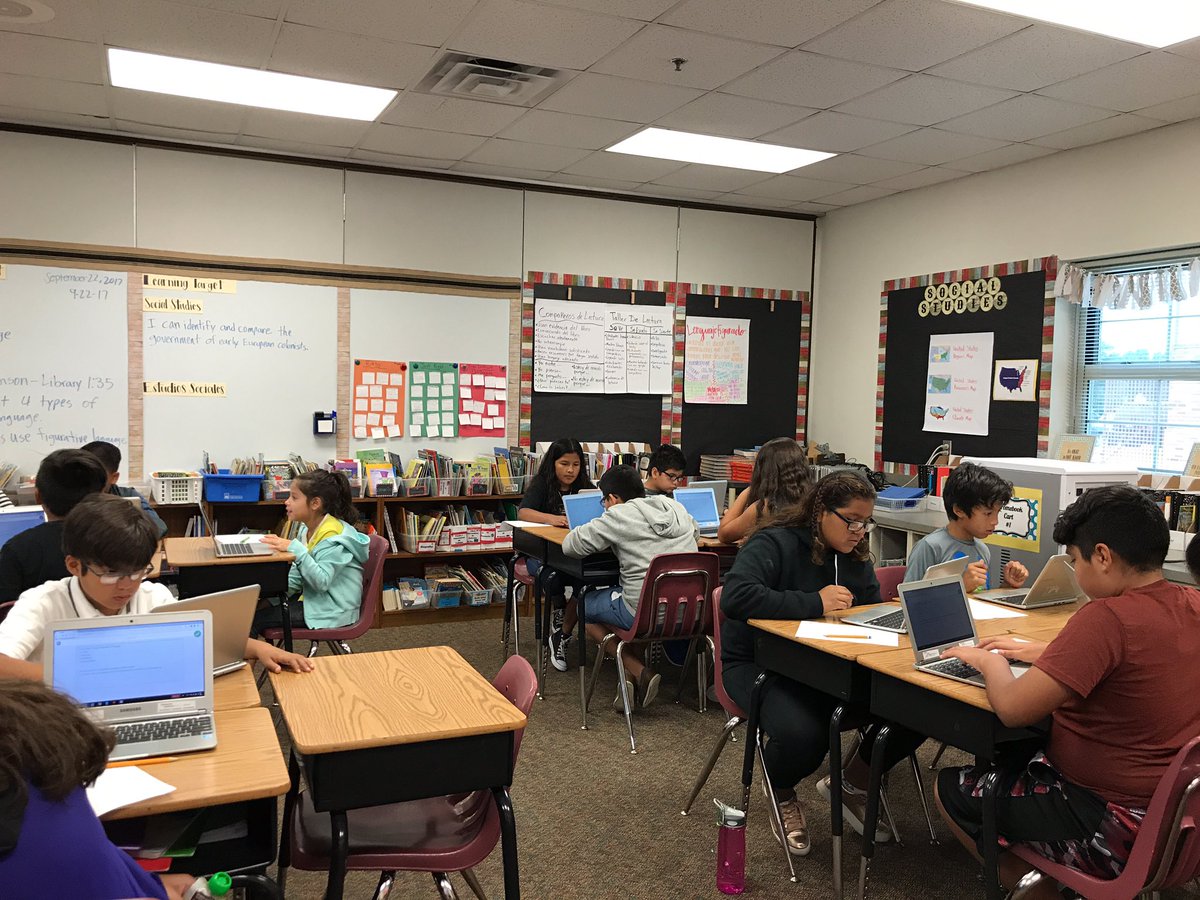 mrsfrench20's tweet image. @Seesaw is happening in 5th grade!! Thank you @MrsRosser2nd 🎉 #technologyatwork #christieunited @Christie_Elem