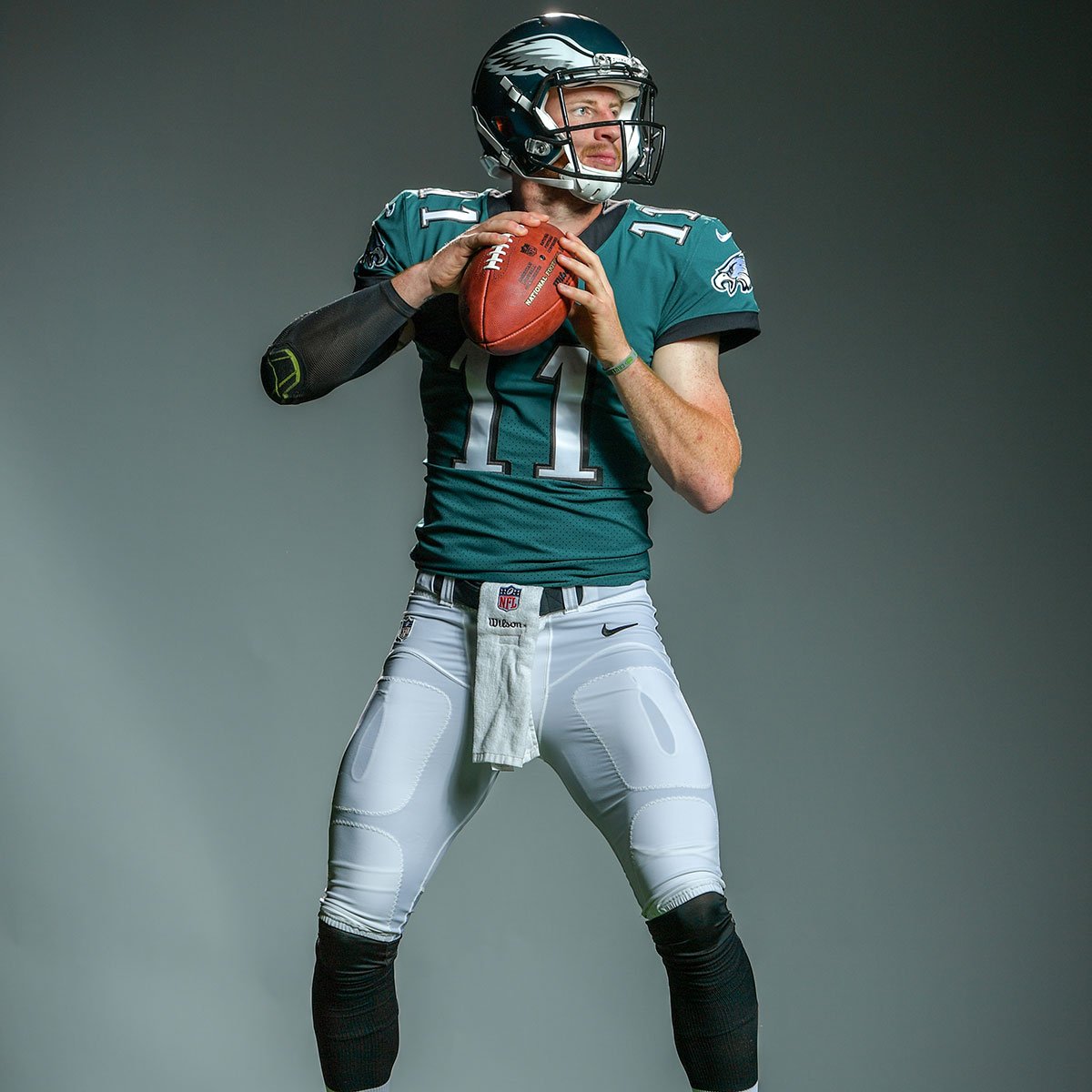 Philadelphia Eagles on X: #Eagles uniform combo for #NYGvsPHI: Green  jerseys, white pants. #FlyEaglesFly  / X