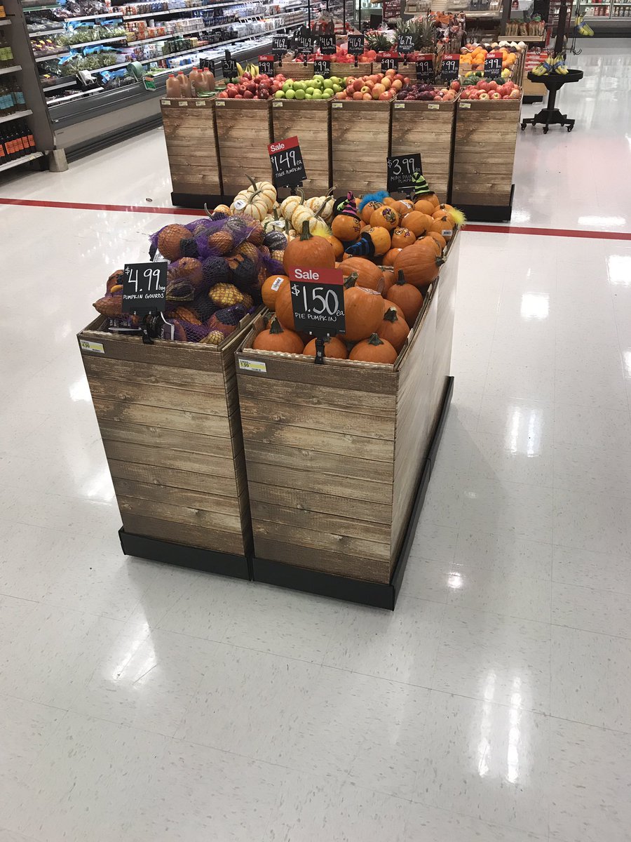 jlwhite06's tweet photo. #NothingBasicAboutD117 #Fallrightinthecart...Food Food Food come and get it at T1101. @jamaal_edwards @Andrew050887 @A_Leigh_ https://t.co/KTOx3YtDck