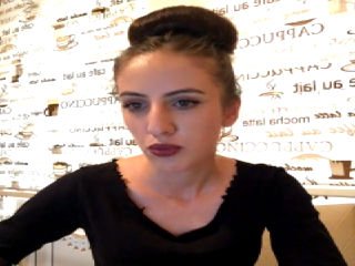 Matmazel001's tweet photo. 🔴 CANLI Sevafato su an @YouNow 'da yayinda - gell https://t.co/hLMNy2596X https://t.co/tsZoxV4RvD