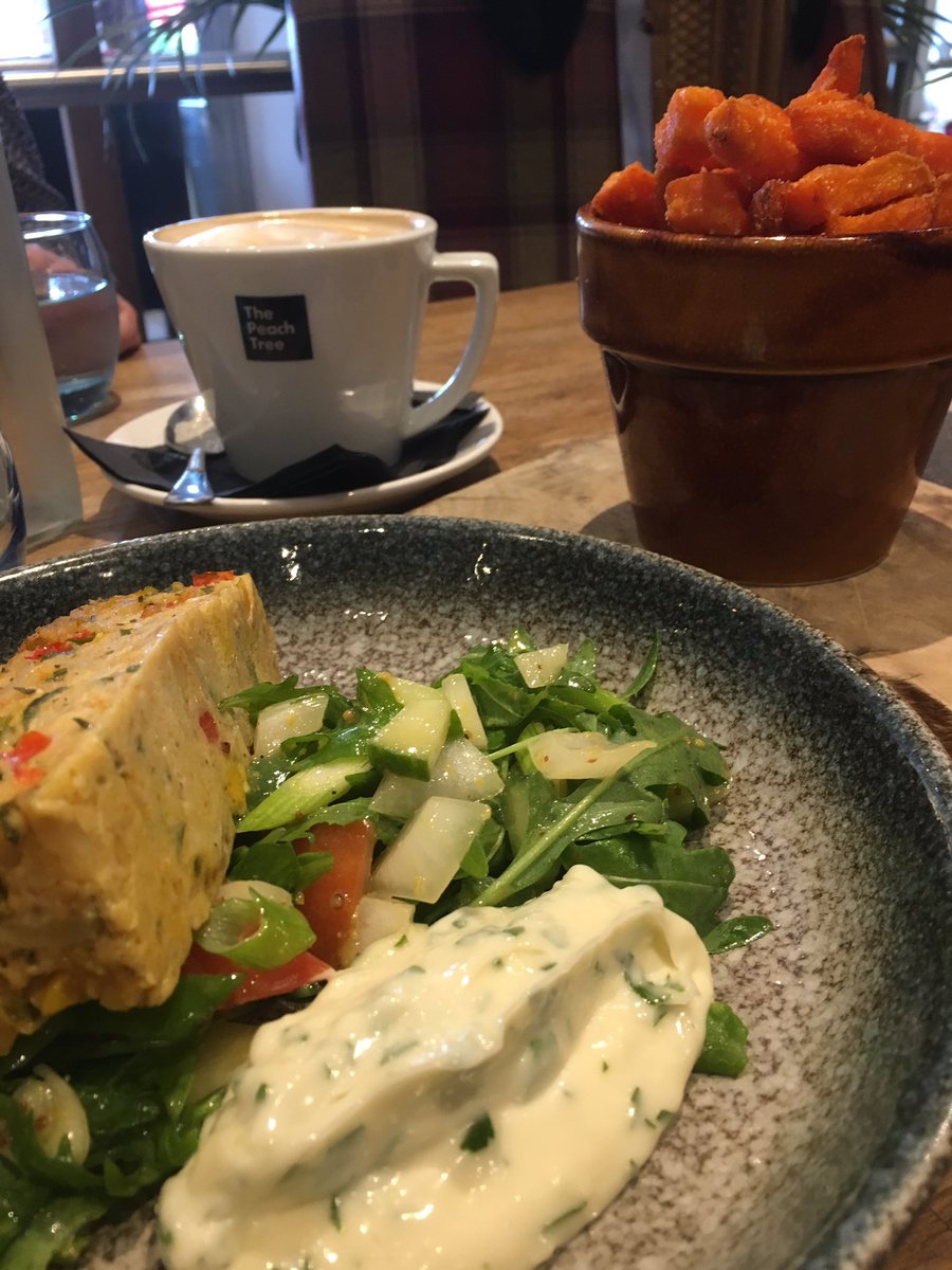 Lovely to catch up with @WaggieWalks <a href="/suziemarine/">Susan✨</a> we stayed so long coffe and cake tuned into lunch..! <a href="/ThePeachTree1/">The Peach Tree</a> #Yummy