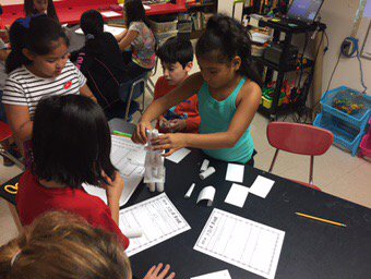 Springeratkey's tweet photo. This is how we work in teams to build a strong and tall tower. #escuelakey @KeyFantastic4th https://t.co/0q3PFdGvMT