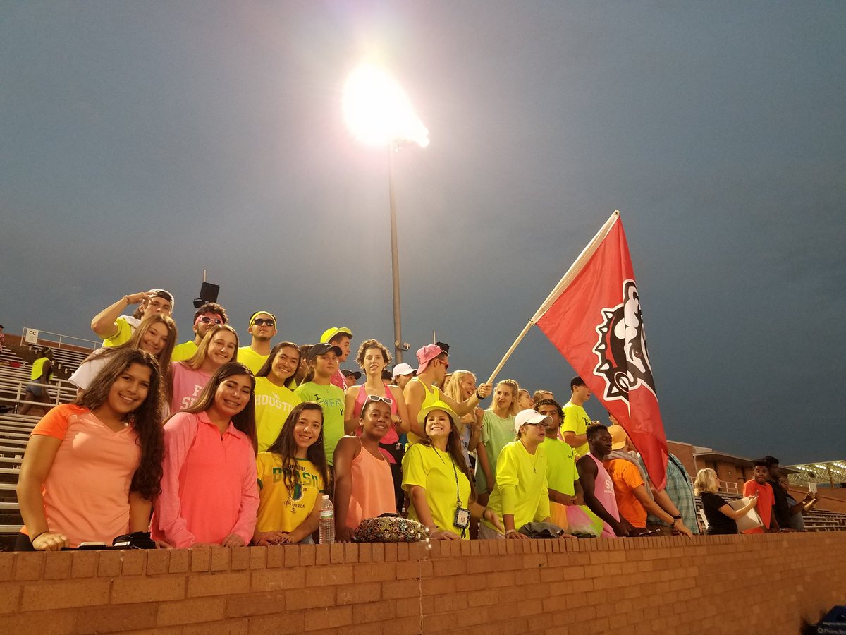 AHSBulldogs's tweet photo. (2 of 2) Fun pics from #NuttyNeon Day yesterday! Thanks for participating! Retweet your FAV so we can pick a winner! #spiritcontest https://t.co/9xc3bXFufl