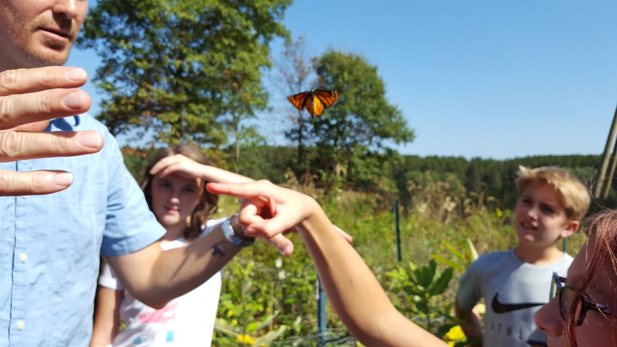 RHSDragon5B's tweet photo. Our trip to @Belwin625 was amazing! We released a newly hatched monarch we named Zippy. Good luck and safe travels Zippy! https://t.co/nPF2iMdlFv