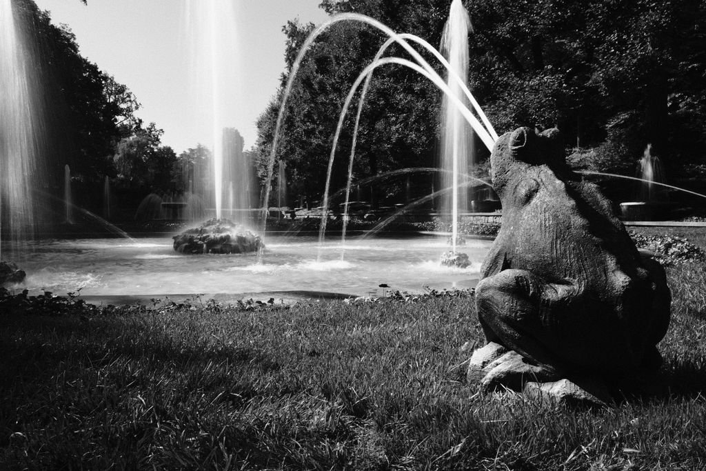 Nate Hughes On Twitter Frog Fountain Italian Water Gardens