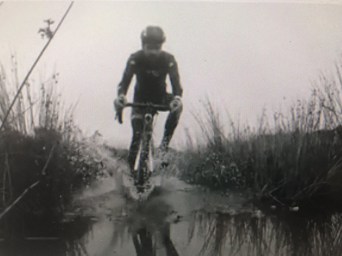 SPATZ get down and dirty on film...
youtu.be/-RXpa4k5-qg <a href="/merlincycles/">Merlin Cycles Ltd</a>