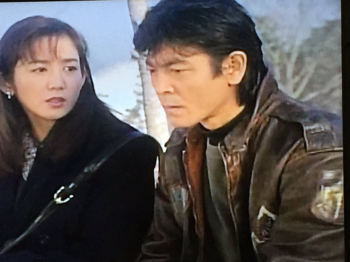 Shigoshigoon そうだったんですね 柴田恭兵さんは当時プライベートでは髪型があぶない刑事でのリーゼントスタイルで はみだし刑事の様な 革ジャンスタイルで代表作の集大成みたいでオシャレですね 自分はあぶない刑事の頃の プライベートではメガネを