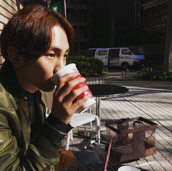 kp0p_moodboards's tweet photo. ㅡ #shinee: key moodboard ☕. https://t.co/XrEuDqNnct