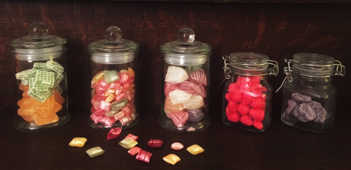 LePetitDuc's tweet photo. #Jai10ansQuand je redécouvre les confiseries de mon enfance !😍 https://t.co/Y1x9Lz2zsQ