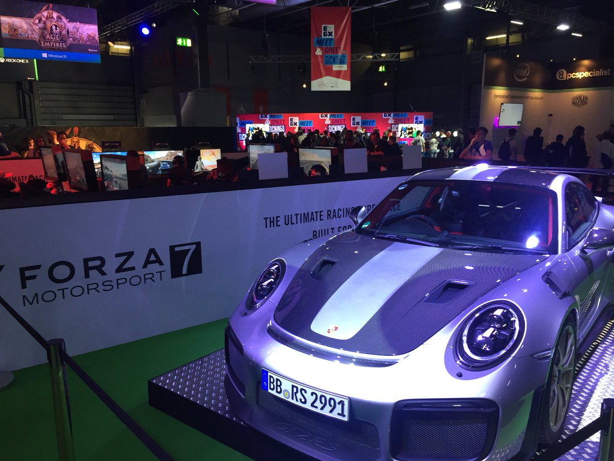 jmp_comp's tweet photo. #BTEC #IT #FORZA7 #Porsche #EGX #EGX2017 https://t.co/m87zu6vqV5