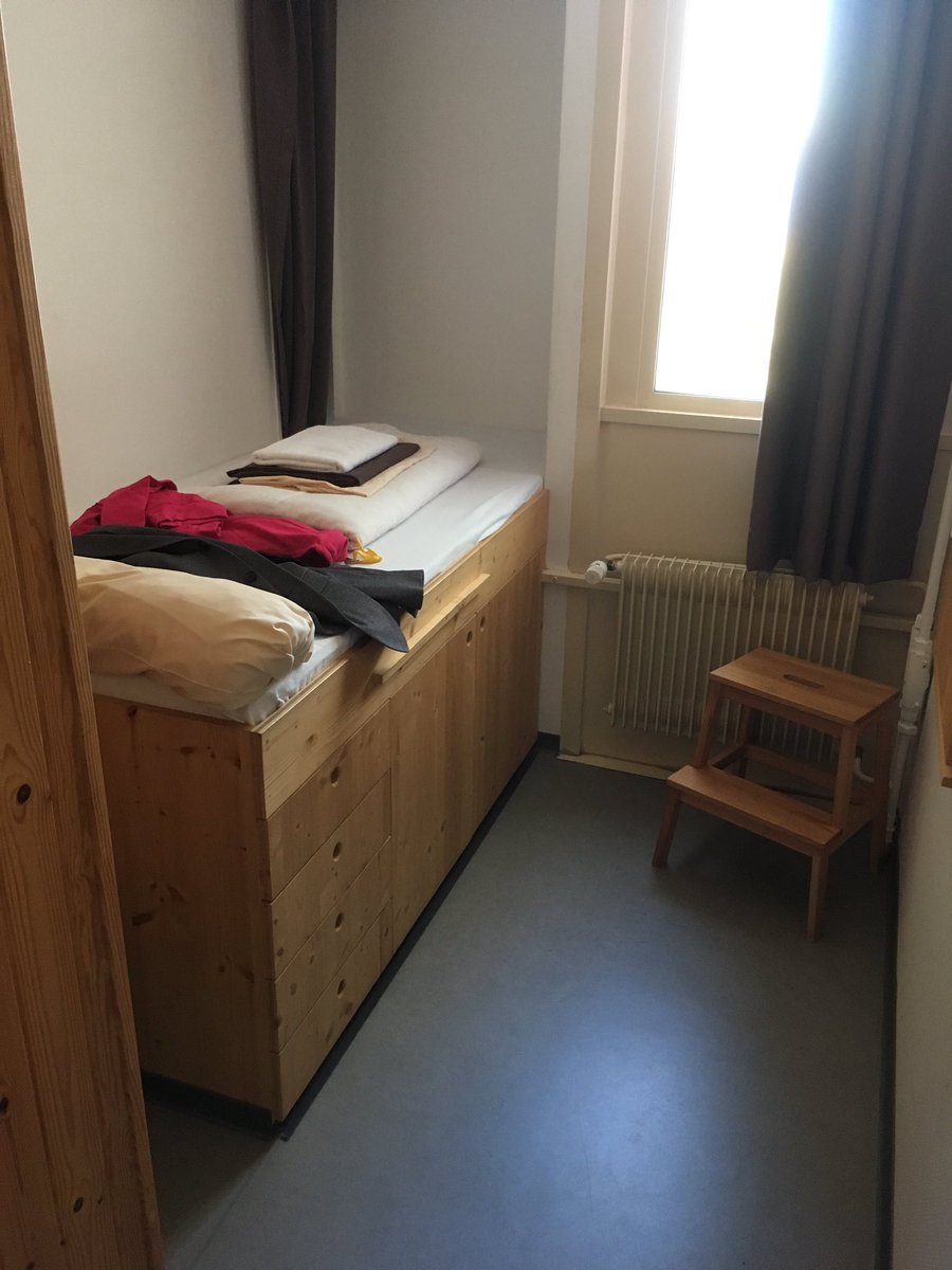 6mondufour's tweet photo. Retour au Lycée climatique de Font Romeu, 20 ans après 12m2 #sportupsummit #lrset #lyceeclimatiquefontromeu https://t.co/2xxGMnbkXg