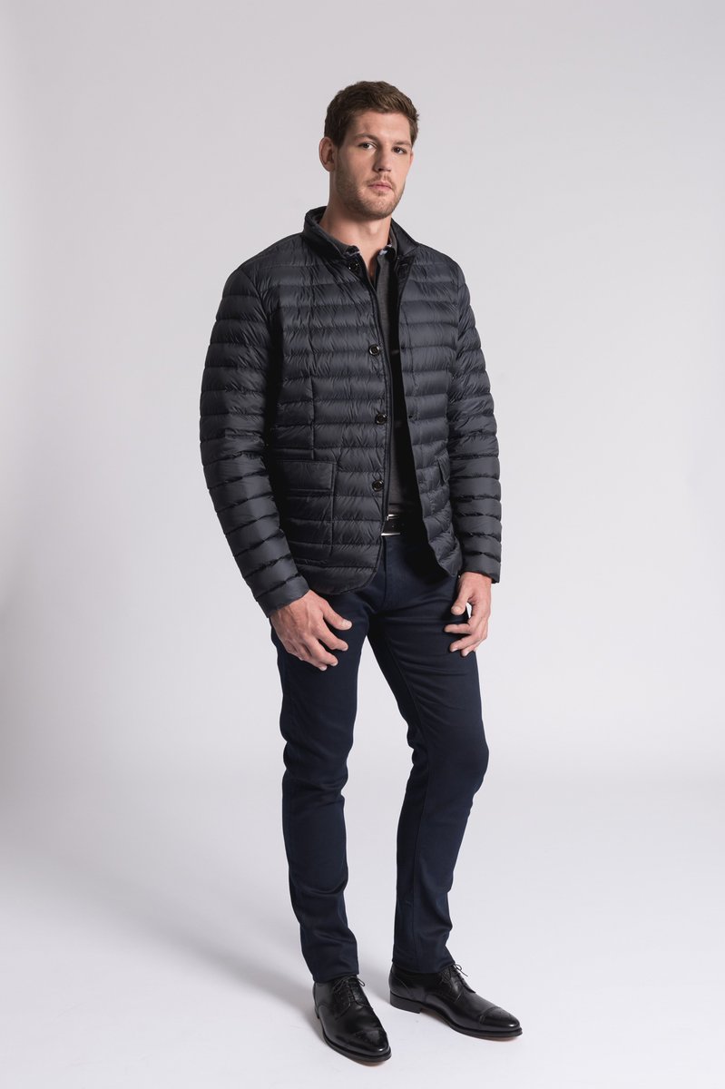 Capel_Paris's tweet photo. Les parkas et les blousons sont des indispensables du vestiaire masculin. À retrouver dans nos boutiques et sur https://t.co/NICIMUBut7 ! https://t.co/ypGgLtUOs3